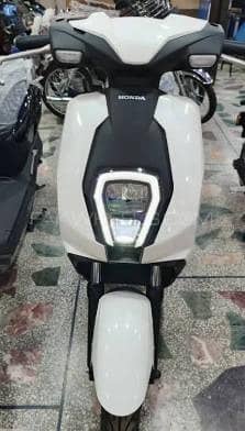 Honda ICON e Scooter | Pristine Condition - Barely Driven 2