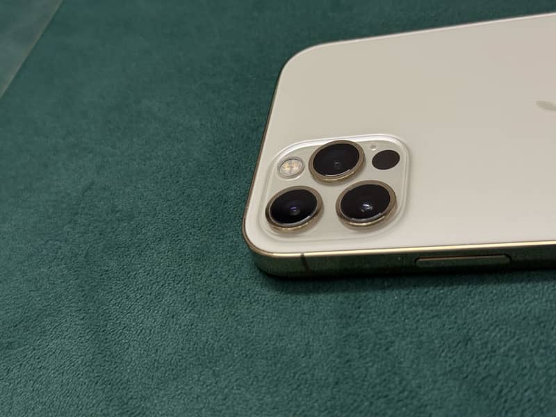 Apple iPhone 12 Pro 5