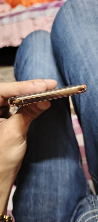 Apple iPhone XS