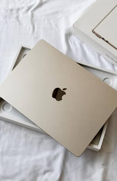 MacBook Air M5 | 16GB RAM | 512GB SSD | Like New
