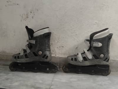 Roller Skates Tyre shoes available
