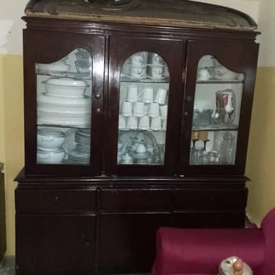 beautiful wooden crockery cabinet-Good condition