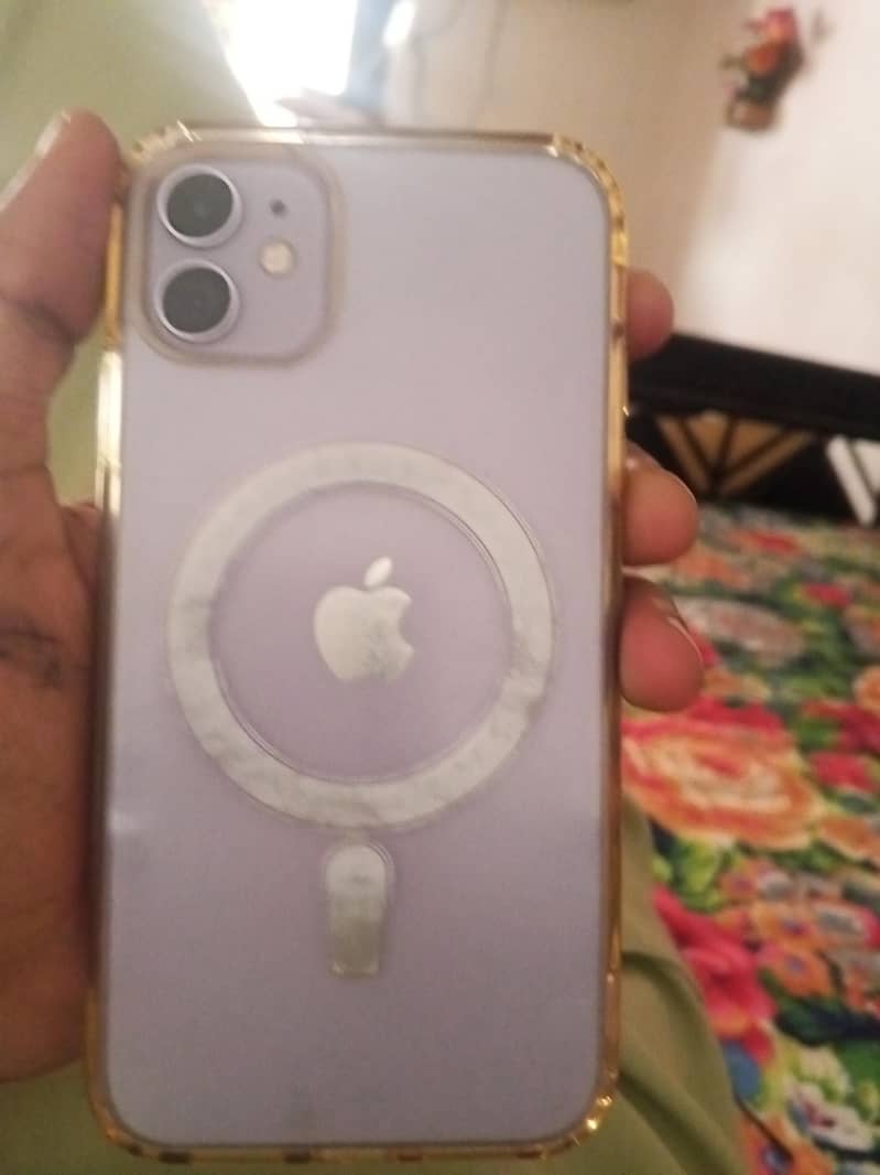 Apple iPhone 11 0