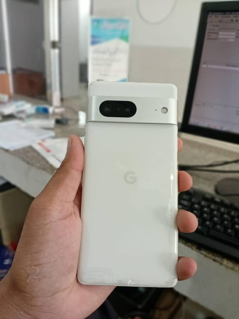 Google Pixel 7 5