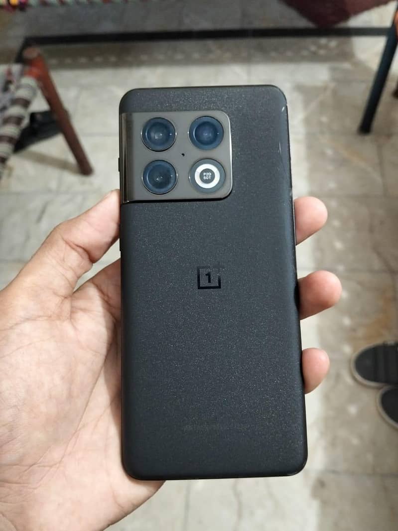 One Plus 10 Pro 1