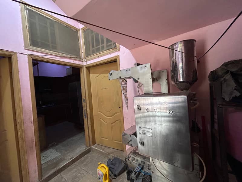 Liquid packing machine 3