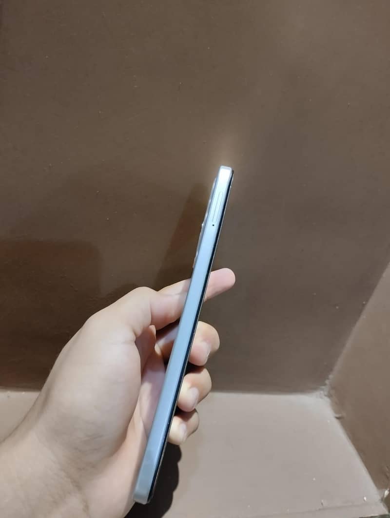 TECHNO SPARK 40 2