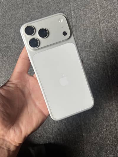 iphone 17promax icloud locked