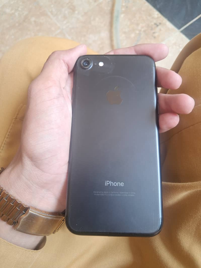Apple iPhone 7 4