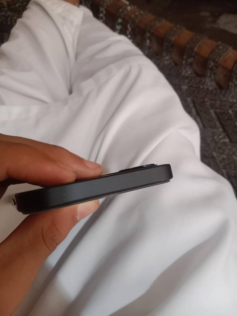 Apple iPhone 12 5