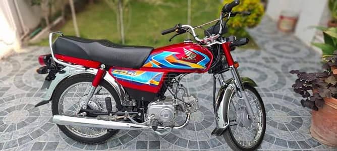 Honda 70 just 3500 Chali hai