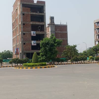 2400 Sq Ft Spacious Shope and Office for Rent Prime Location