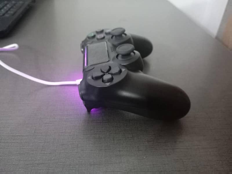 SONY PS4 CONTROLLER  WITH ADDITIONAL Cable 5