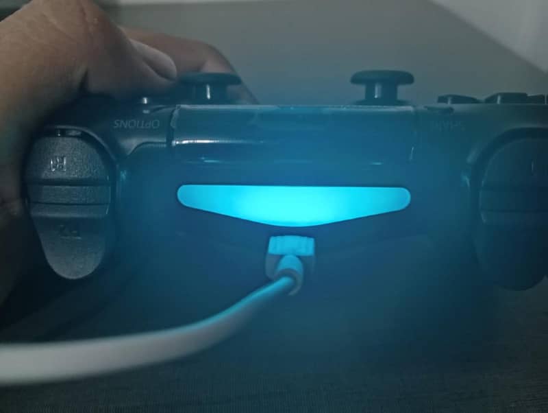 SONY PS4 CONTROLLER  WITH ADDITIONAL Cable 8