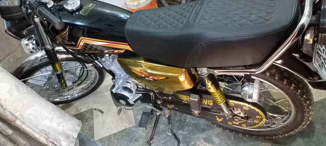 A highly realistic Honda 125 golden Edition motorcycle