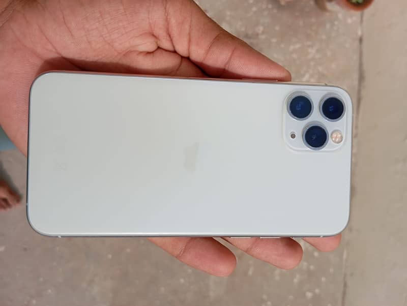 Apple iPhone 11 Pro 0