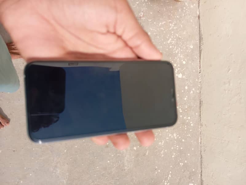 Apple iPhone 11 Pro 1