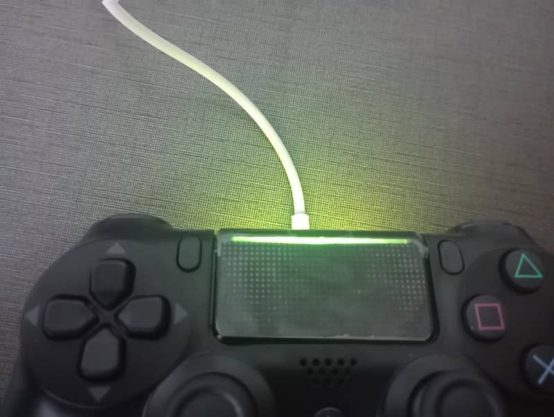 SONY PS4 CONTROLLER 1