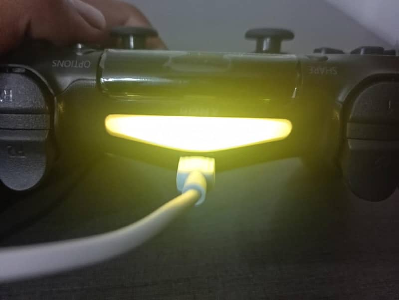 SONY PS4 CONTROLLER 2