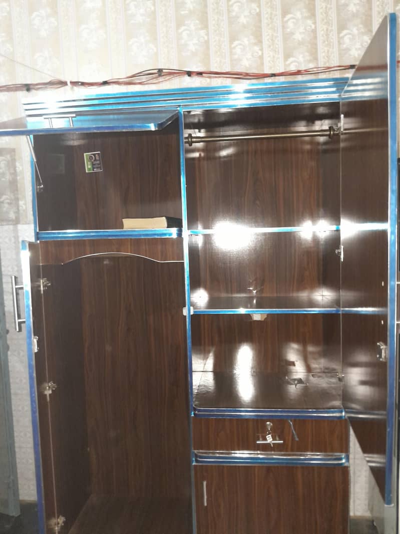 wardrobe 1