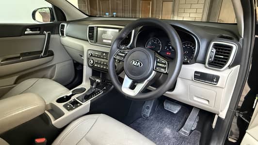 KIA Sportage 2021 FWD total genuine