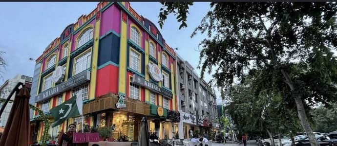 Sales person required(male or female)