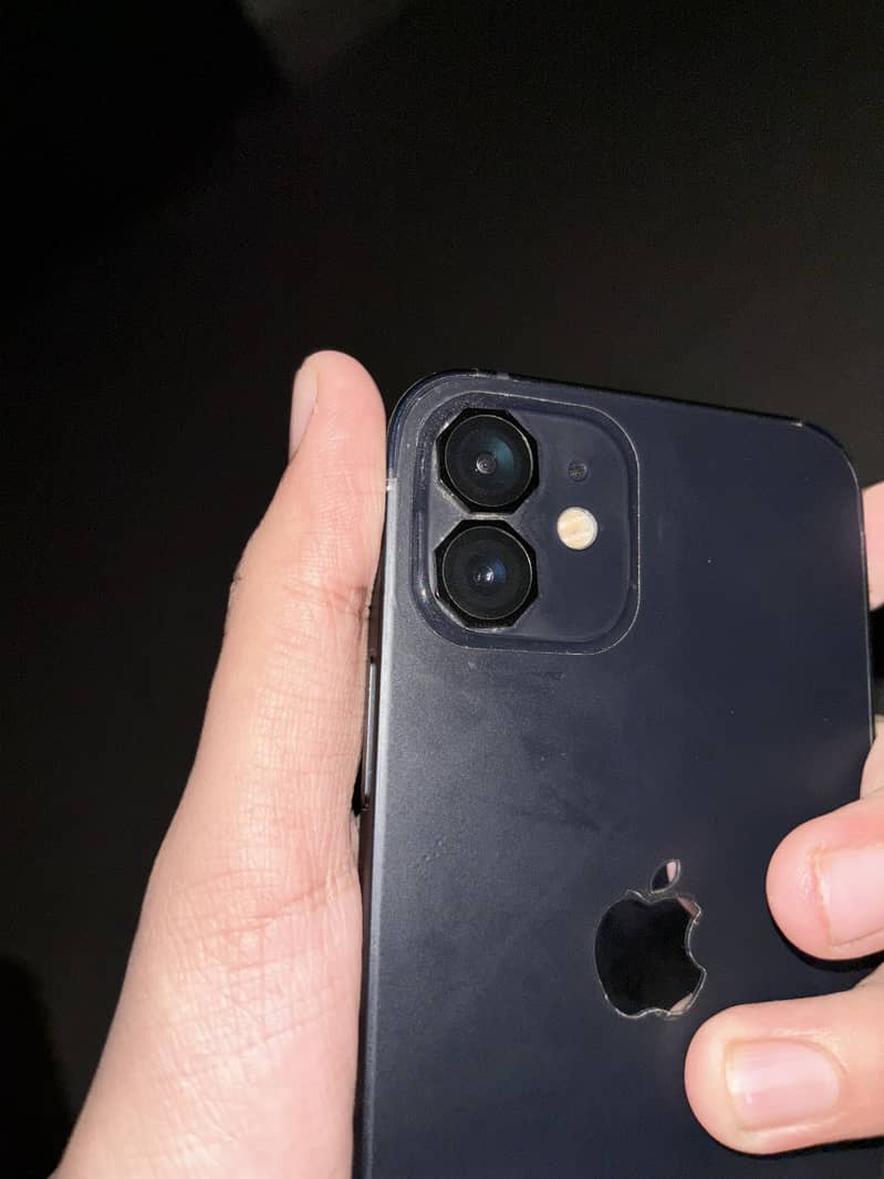 Apple iPhone 12 2