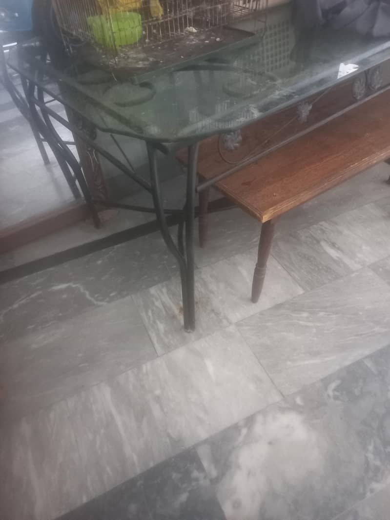 six seater dining table 0