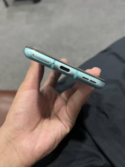 OnePlus 8t /. 12+256