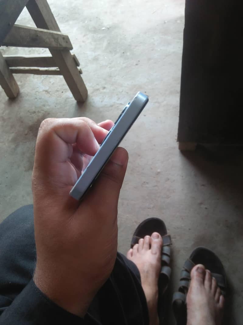 Realme Note 50 4