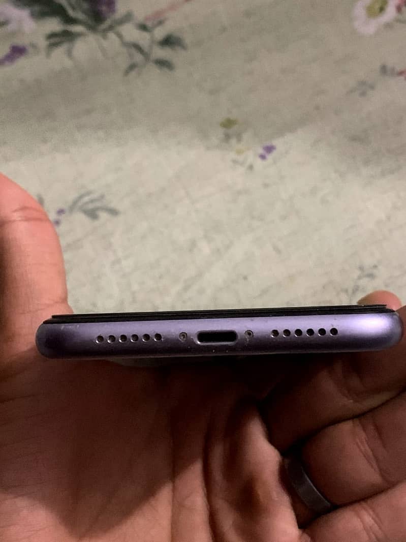 Apple iPhone 11 2