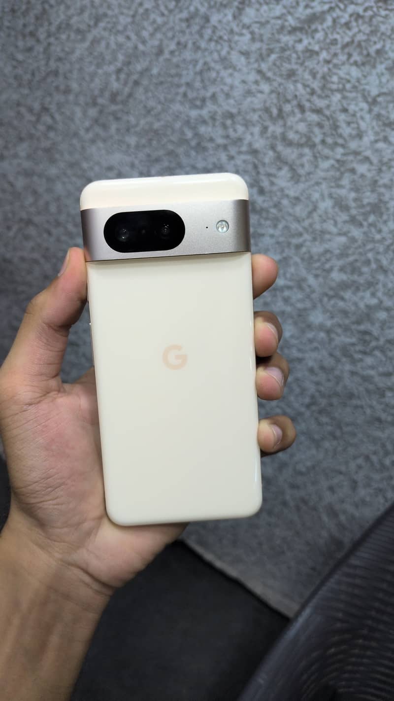 Google Pixel 8 5