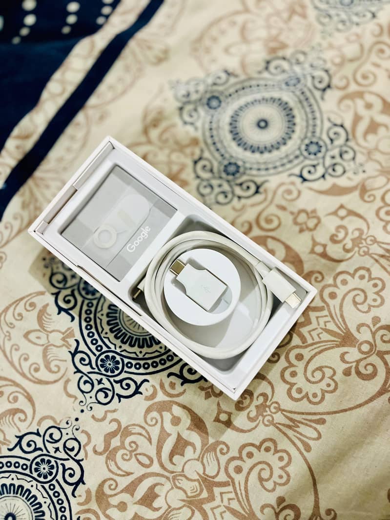 Google Pixel 8 4