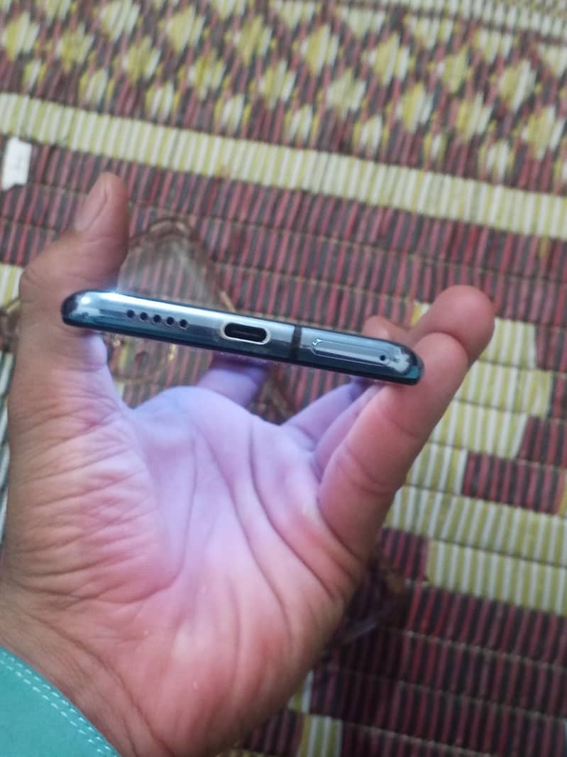 One Plus 7T 1