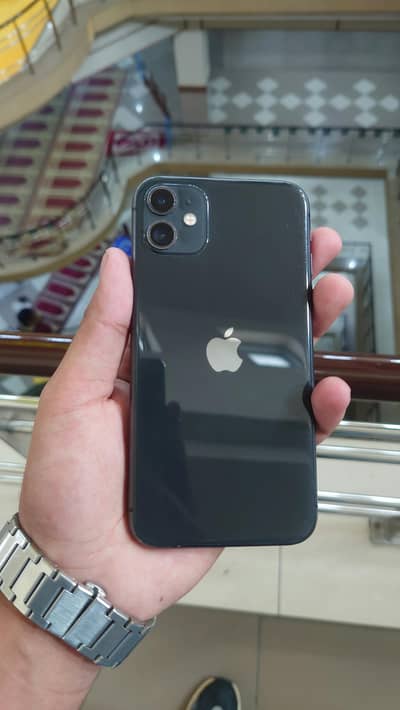 Apple iPhone 11 Pta 64gb.        3252290033
