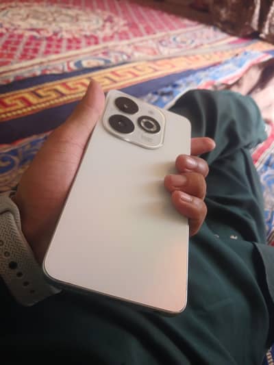 Infinix Smart 8 Pro