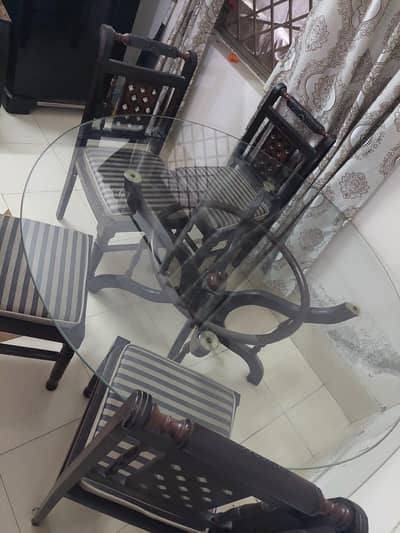 dinning table