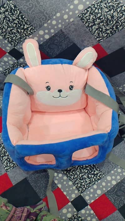 baby sitting seater new