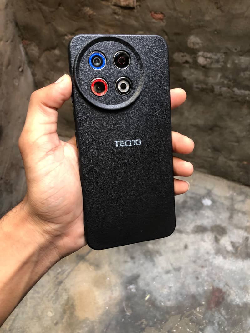 TECNO SPARK 30PRO 1