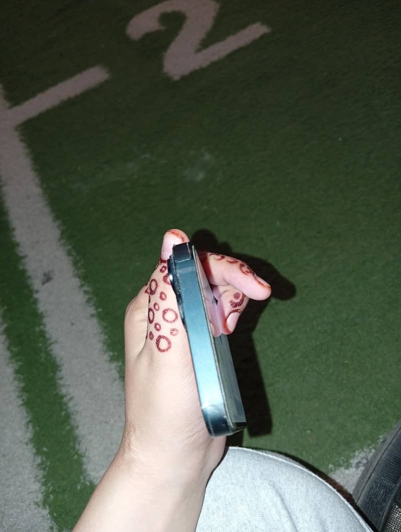 Apple iPhone 14 6