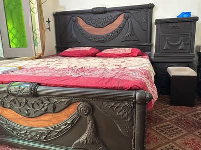 Chinioti Wooden Bed Set for Sale