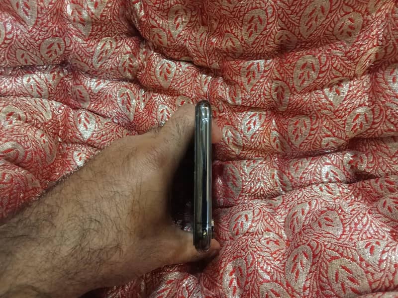Apple iPhone X 6