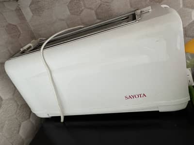 Toaster slightly used
