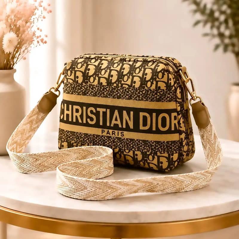 Material: Synthetic Leather •  Pattern: Plain 1