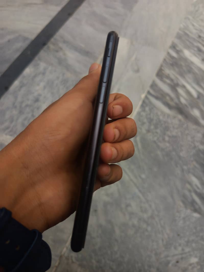 Apple iPhone 7 1