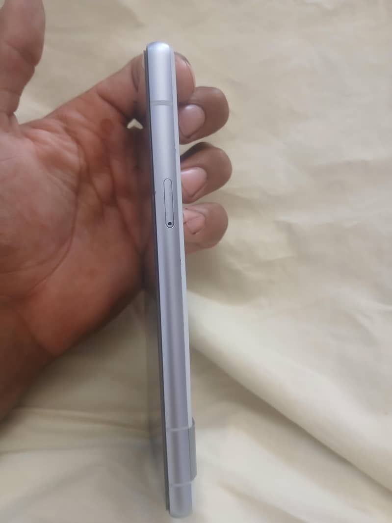 Google Pixel 7a 3