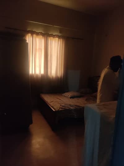 WELL MAINTAINED UPPER PORTION IS AVAILABLE FOR RENT