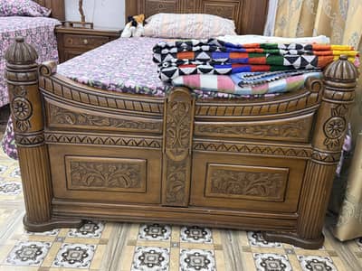 Chinioti Furniture Bed Set Like New For Sale.