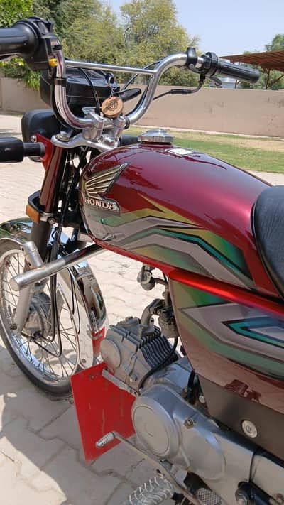 CD70 Honda new condition