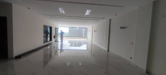 8 Marla Brand New Floor